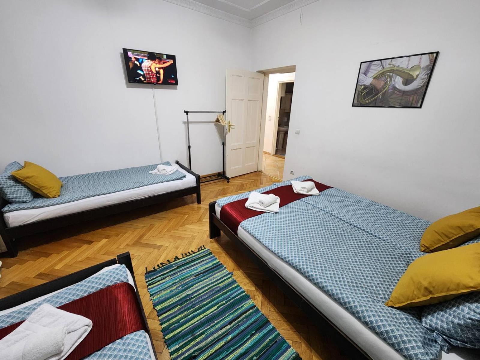 Authentic Belgrade Centre Apartments For Large Groups, Republic Square - Up To 47 People In 5 Apartments Zimmer foto