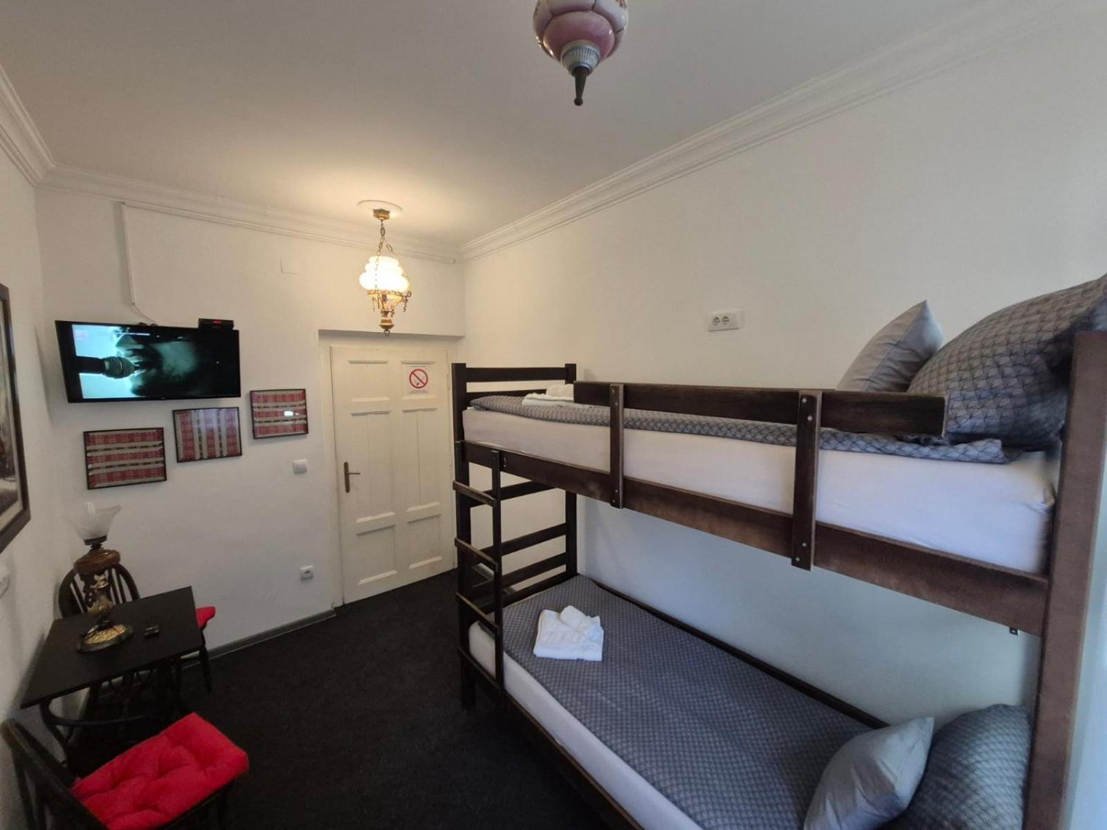 Authentic Belgrade Centre Apartments For Large Groups, Republic Square - Up To 47 People In 5 Apartments Zimmer foto