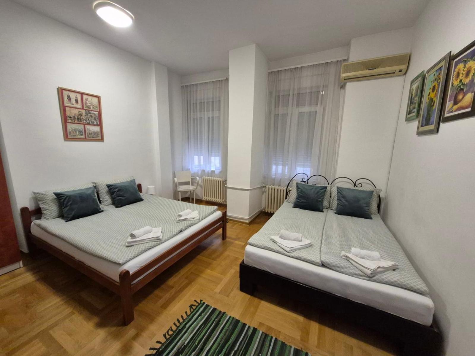Authentic Belgrade Centre Apartments For Large Groups, Republic Square - Up To 47 People In 5 Apartments Zimmer foto