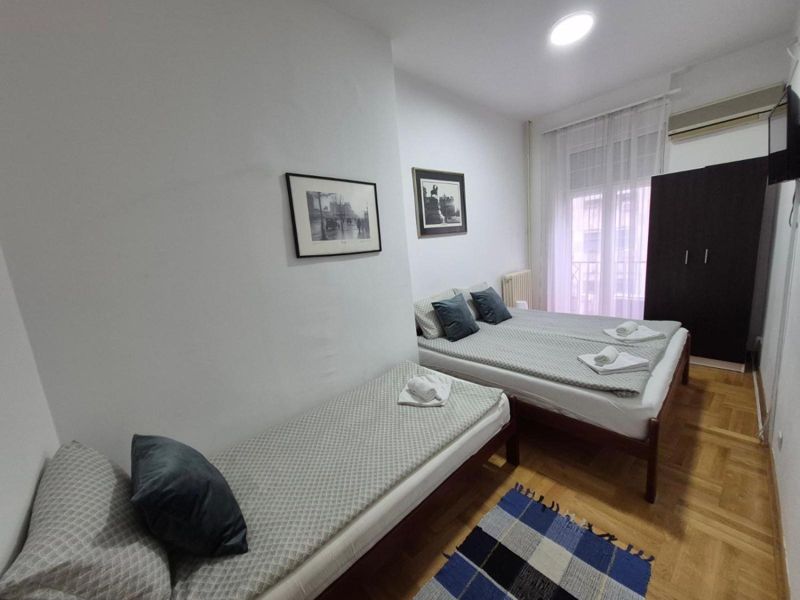 Authentic Belgrade Centre Apartments For Large Groups, Republic Square - Up To 47 People In 5 Apartments Zimmer foto