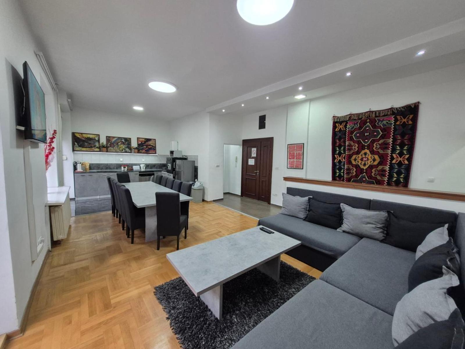 Authentic Belgrade Centre Apartments For Large Groups, Republic Square - Up To 47 People In 5 Apartments Zimmer foto