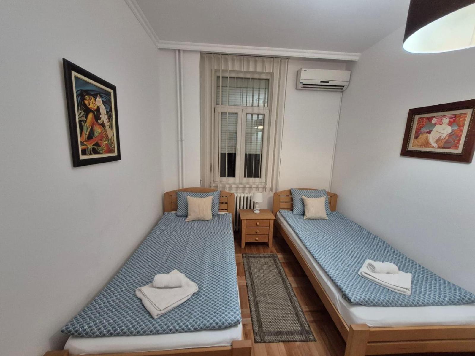 Authentic Belgrade Centre Apartments For Large Groups, Republic Square - Up To 47 People In 5 Apartments Zimmer foto
